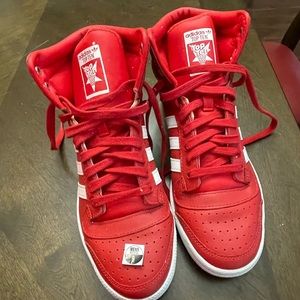 mens High-top Adidas sneakers